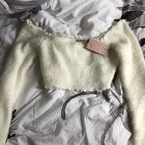Off The Shoulder Crop Top